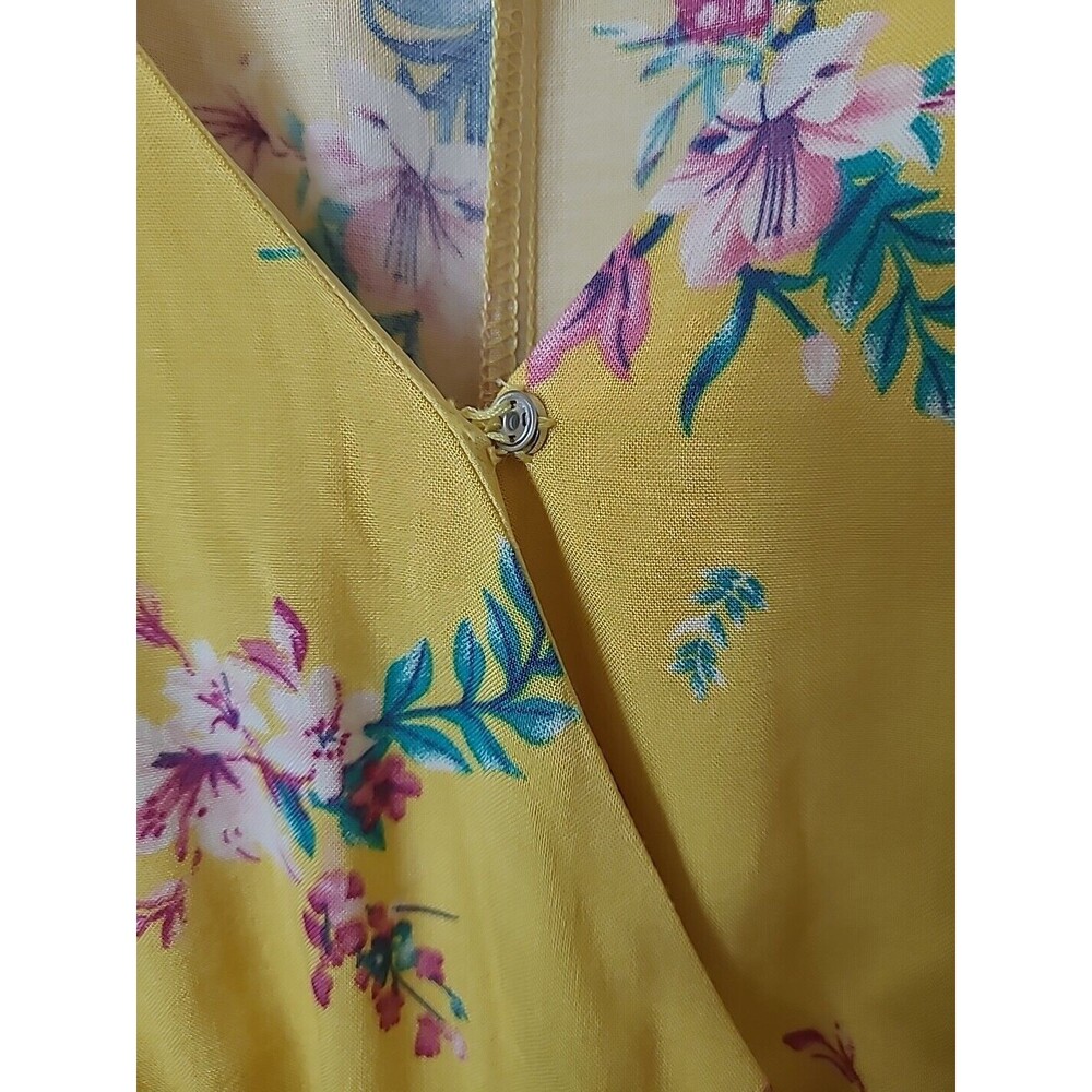 Love Tree Yellow Floral V Neck Dress Romper Size Small With Tags - Picture 5 of 9